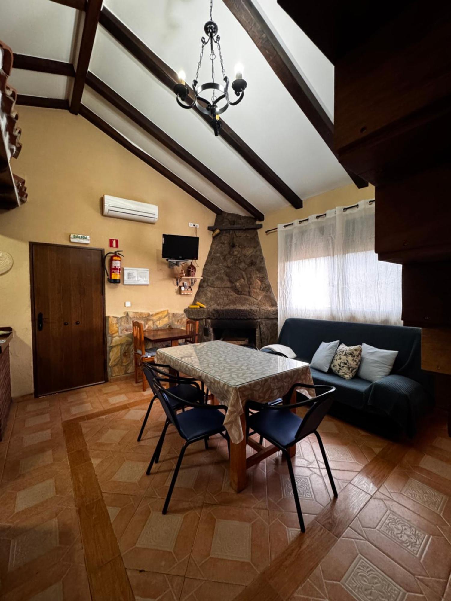 Casas Rurales Carrizosa Navaconcejo Exterior foto